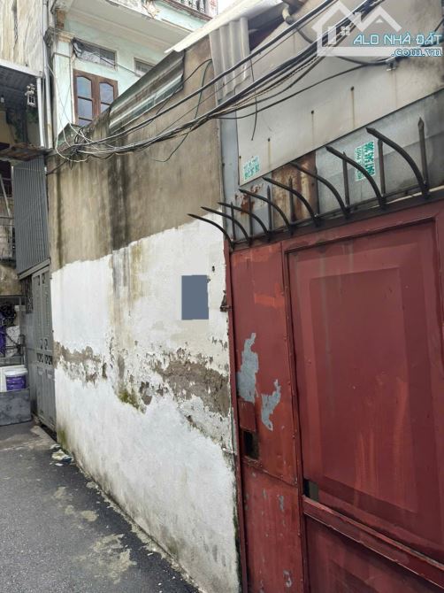 BÁN NHÀ CẤP 4 PHÙNG KHOANG - CÁCH 1 NHÀ RA MẶT PHỐ DT 48M MT4.8M - 3