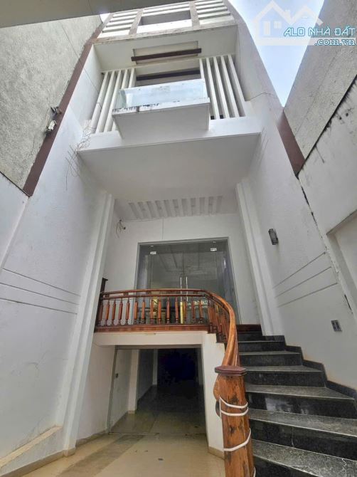 CHO THUÊ TÒA NHÀ 5 TẦNG + 1 TẦNG HẦM MẶT TIỀN PHAN CHU TRINH – ĐOẠN KINH DOANH SẦM UẤT - 3