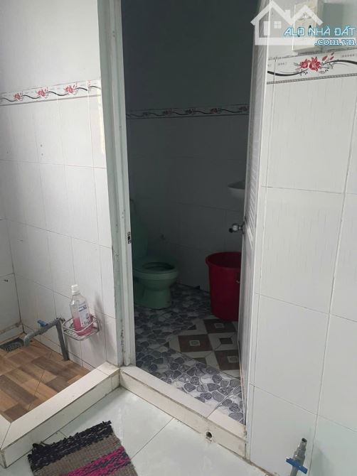 Cơ hội cho ai nhanh tay! Cần bán gấp căn nhà cấp 4 đang cho Ngay Nguyễn Thị Sáu Thới Tam T - 3