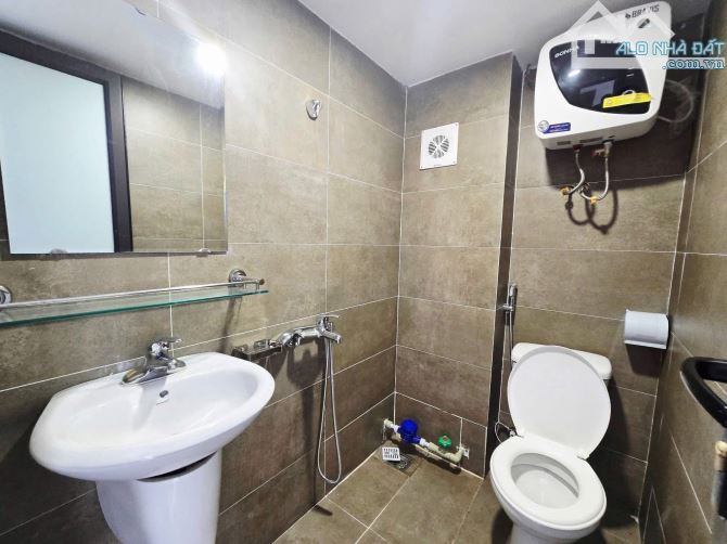 CẦN TIỀN BÁN GẤP TÒA CCMN 161 HOA BẰNG - DT 60M2 - 6 TẦNG - MT 4.1M - GIÁ 16.8 TỶ - 3
