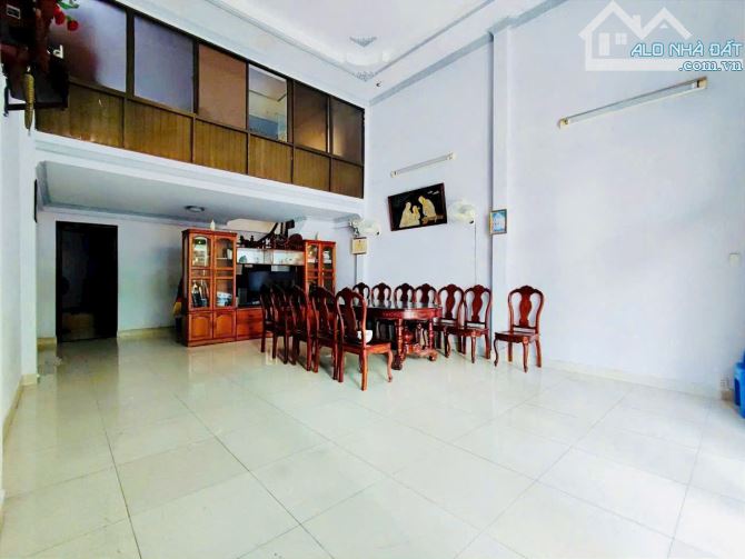 CẦN BÁN NHÀ HẺM XE HƠI DIỆN TÍCH LỚN NGANG 12m X 19m2(220m2) GIÁ 22TY BỚT LỌC - 3