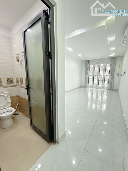 TT Quận3 - Nhà đẹp -37M2 - 4 TẦNG - HẺM XE HƠI - AN NINH - CHỈ HƠN 8 TỶ - 3