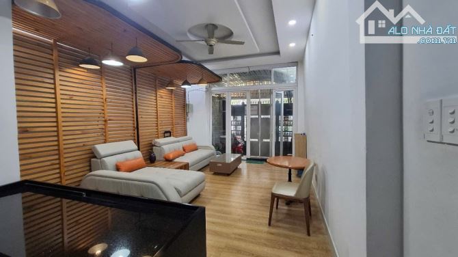 Nhà bán xô viết nghệ tĩnh bình thạnh 68m2 btct 4 tầng hẻm xe hơi thông gần mặt tiền chỉ 13 - 3