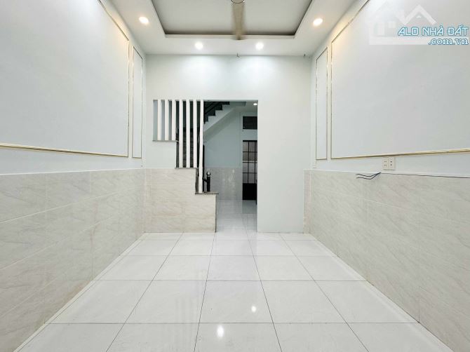 Bán nhà Phú Nhuận - Khu PXL - 4 tầng - hẻm 5.5m - 7 chỗ quay đầu - 3
