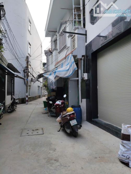 Hàng nóng Tân Phú, đường Trần Quang Cơ, hẻm xe hơi, nhà đẹp như hình vào ở ngay - 3