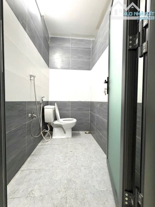 🚀 Bắn nhanh căn nhà 98m2 ở Trung Chánh Hóc Môn chỉ với 885tr sổ hồng riêng sẵn - 3