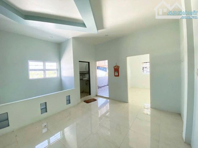 🏠 Nhà đẹp cần chủ sở hữu - 99m2  1 trệt 1 lầu ở Trung Chánh Hóc Môn 940tr Sổ Hồng Riêng - 3