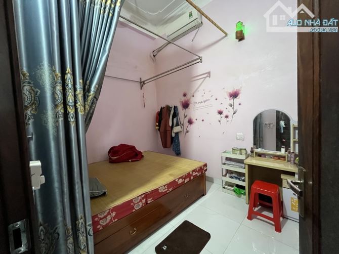 BÁN NHÀ 3 TẦNG - 2 MẶT ĐƯỜNG - VỈA HÈ KINH DOANH - Ô TÔ TRÁNH - KIM LŨ (ĐA PHÚC) - 3