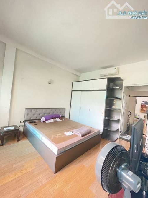 Bán nhà Khương Trung-Thanh Xuân, 42m2 x 3T +1 tum, đẹp thoáng, full nội thất. Giá 4,6 tỷ - 3