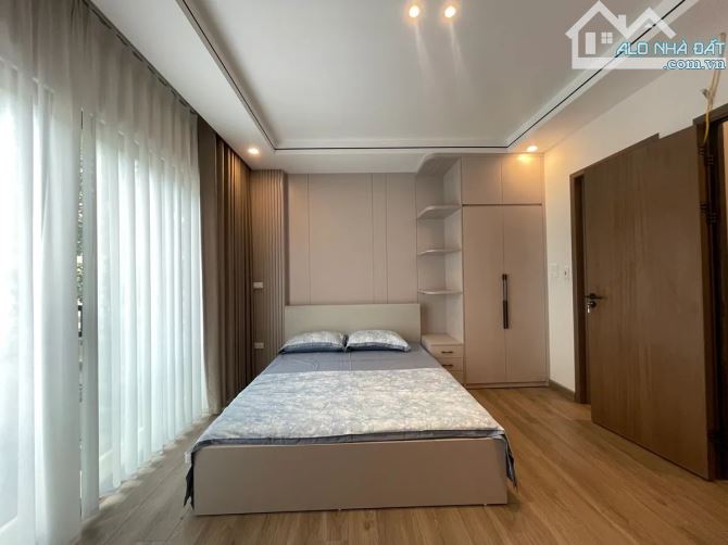Bán Nhà Ngô Gia Tự 31m2 6T, Mt 4.5m, Ô Tô Đỗ Cạnh Nhà, Hàng Xóm BigC Long Biên 6.x Tỷ - 3