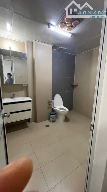 Cho thuê nhà ở Đồng Me Mễ Trì 55m2, 5 tầng, oto đỗ tránh, full điều hòa. - 3