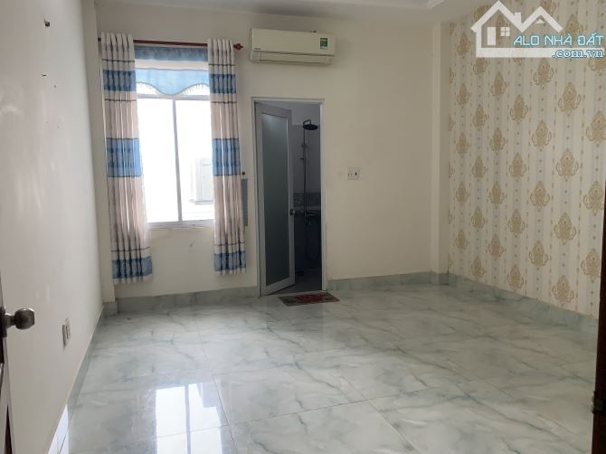 Nhà 4x17m hẻm VIP 8m sát MT Lâm Thị Hố, 4 tầng, 5PN, SHR, chỉ 5.85 tỷ - 3