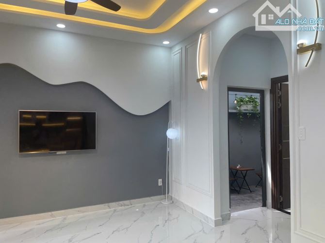 Bán nhà ngang 5.3m – Hoàn công đủ– Công chứng ngay.Gíá tốt Khu vực Q11 - 3