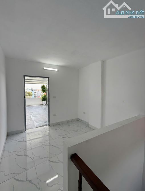 Bán nhà Bát Khối, Long Biên 42m2, 5 tầng, ô tô nhỏ vào nhà, 5.99 tỷ - 3