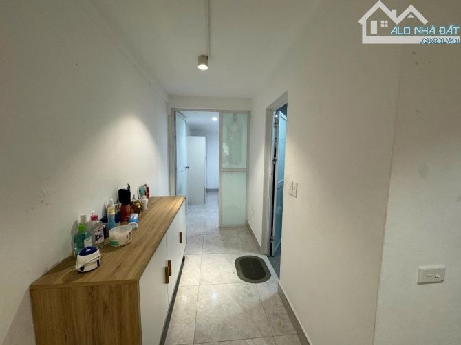 Kinh doanh - Ô tô - Tập Thể Cẩm Hội - Lò Đúc -HBT- Dt:50m2/2PN*nhỉnh 4 tỷ - 3