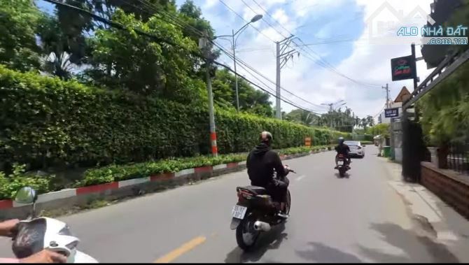 Bán đất HIẾM vị trí đẹp hẻm 10M Vườn Lài Q12 ngang 10m 300m2 tặng GPXD 7 tầng  24.8 tỷ. - 3