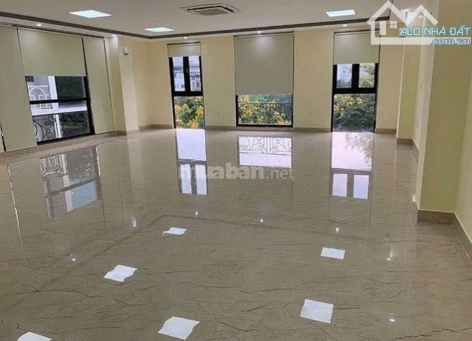 Cho thuê tầng 4, DT 120m², MT 9,8m ngõ Chùa Láng – Đống Đa, view hồ, có thang má - 3