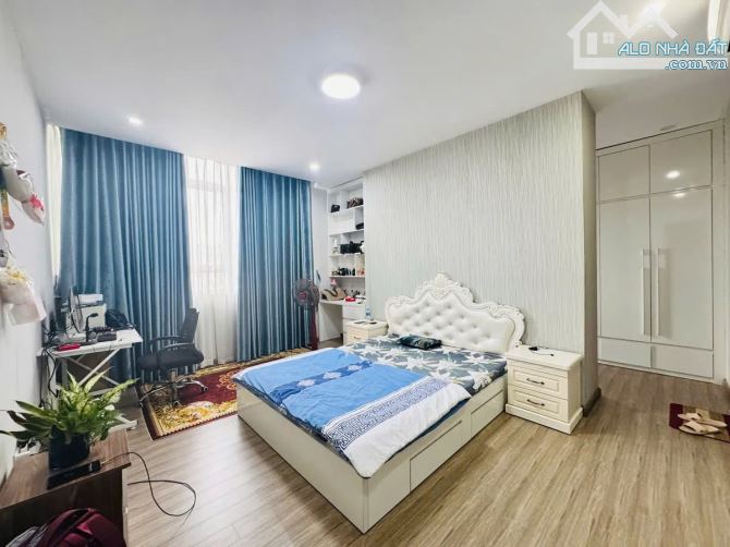 CHUNG CƯ 143 HẠ ĐÌNH - LÔ GÓC SIÊU RỘNG 206,1m² – 13,36 TỶ – TRUNG TÂM THANH XUÂN - 3