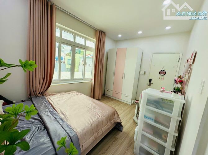 Bán Biệt Thự Quận Bình Thạnh - Có Trang Bị PCCC - 8,8m x 20m - 3 Tầng - Giá 22,990 tỷ - 4