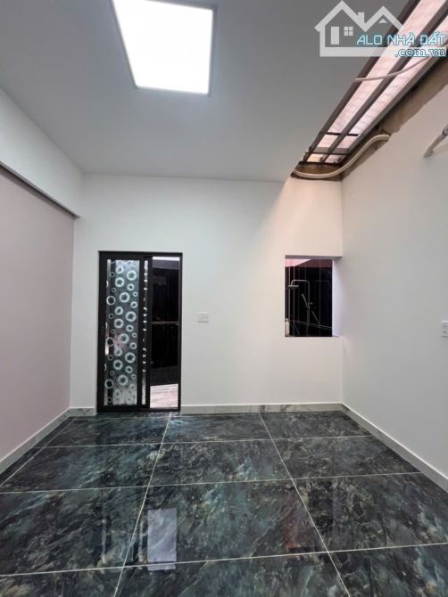 Siêu phẩm Mã Lò - Ngay Tên Lửa - Bình Tân - HXH 6M - DT 100m2 - 3 Tầng - Nhỉnh 6 Tỷ - 4