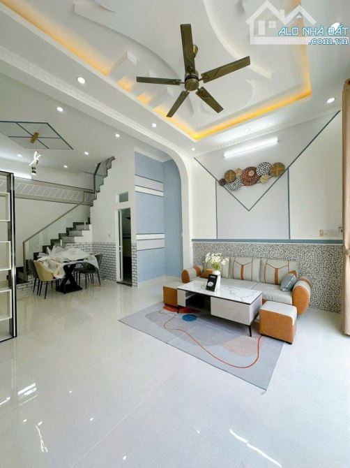 BÁN NHÀ 2 TẦNG GIÁ 2 TỶ 7 MT GẦN BÁCH HÓA XANH LONG TRẠCH, SHR- 100M2 - 4