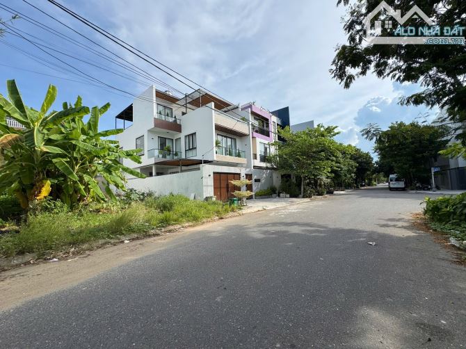 Bán lô đất biệt thự 192m ngang 10m mặt tiền đường Đa Phước 8 Khu Nam Việt Á giá 19,8 tỷ - 4