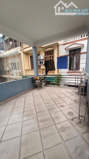 Nhà Đẹp - LÔ GÓC- 2 MẶT THOÁNG  - GẦN Ô TÔ TRÁNH  - NGAY GẦN HỒ TÂY - DÂN XÂY - LẠC LONG - 4