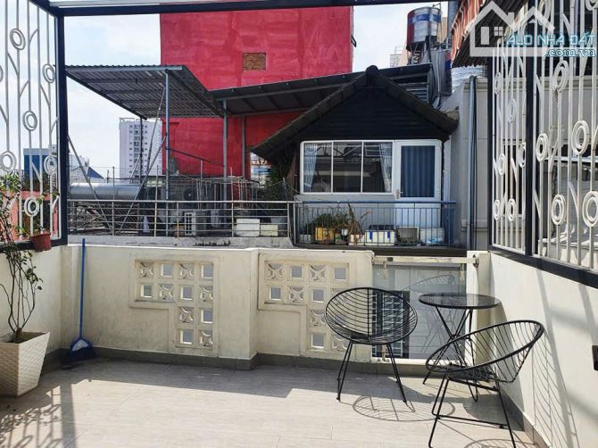 BÁN GẤP,  Nhà 3 Tầng Khai Thác 8 Phòng, Nguyễn Thái Bình, gần nhà ga T3– DT 360tr/năm. - 4