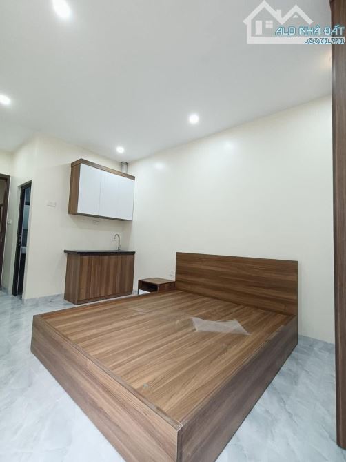 Bán nhà Văn Minh nhỉnh 5 Tỷ bao check QH - 37m2 5 tầng 6 ngủ - ô tô tránh 50m - Dòng tiền - 4