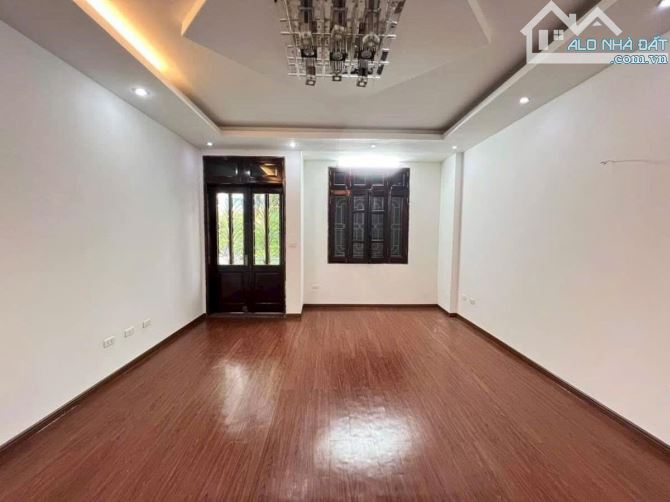 LÔ GÓC 3 MẶT THOÁNG - KĐT VĂN QUÁN 128m2 NHỈNH 30 TỶ- KINH DOANH - CẠNH VƯỜN HOA - 4