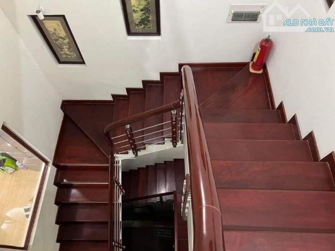 PHÂN LÔ ĐẸP NHẤT 28 XUÂN LA 2 MẶT TIỀN 3 OTO TRÁNH VỈA HÈ KINH DOANH 65m MT 4.5m 24 Tỷ - 4