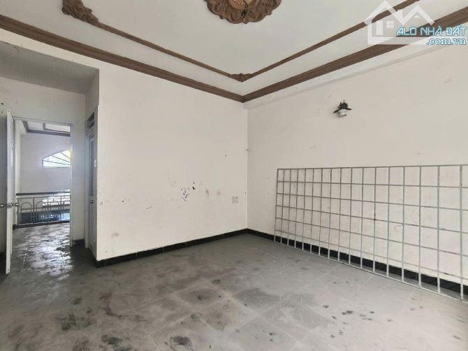 Bán gấp nhà 3 tầng  Lê Đức Thọ  P17  Gò Vấp  Hẻm xe hơi  4x17m  Giá 6.55 tỷ - 4