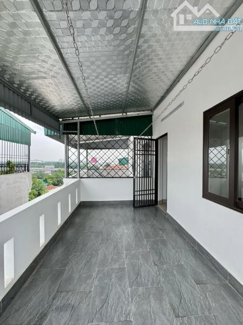 Đàm Quang Trung 42m T6 mt 4.9m- 11.6 tỷ ô tô vào nhà, gara ô to thang máy - 4