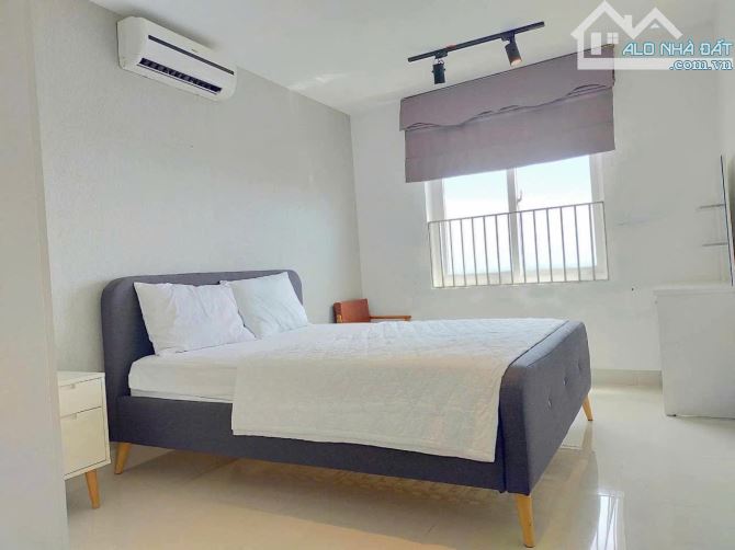 Cho thuê chung cư Dic phoenix 2PN full nội thất hiện đại view biển - 4
