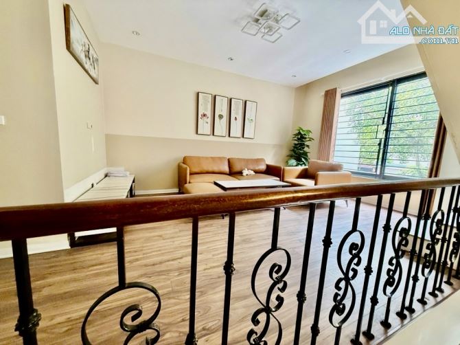 Bán Gấp Nhà Nguyễn Văn Cừ 55m2-hơn 11 tỷ-DÂN XÂY-FULL NỘI THẤT-Ô TÔ-VIEW THOÁNG-SỔ VUÔNG - 4