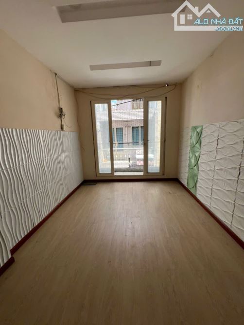 Hẻm 5m 153/22 Nguyễn Tiểu La Q10 3,5x12m 3L Nhà mới - 4