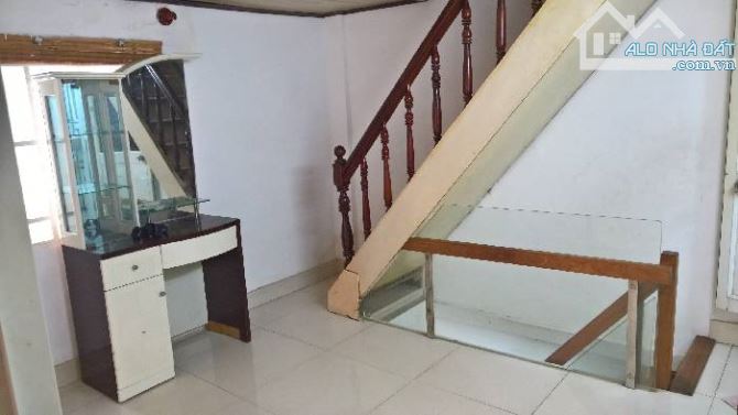 HẺM OTO TỚI NHÀ - 2 MẶT HẺM – NỞ HẬU 5.2M – GẦN 35m2 - SÁT 3/2 Q.10 – TRÊN 5 TỶ - 4