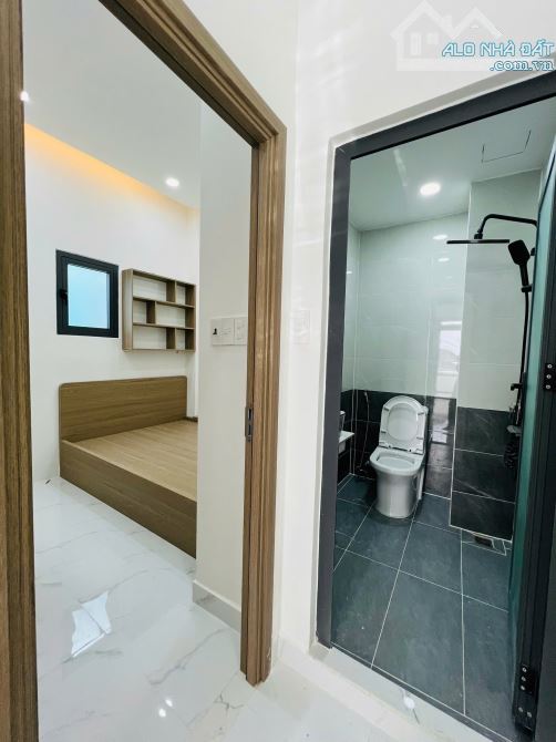 Bán nhà gần bệnh viện Hoàn Mỹ - Khu Phan Xích Long. 3.8x8. 3 Lầu. Gía 7 tỷ 2 - 4