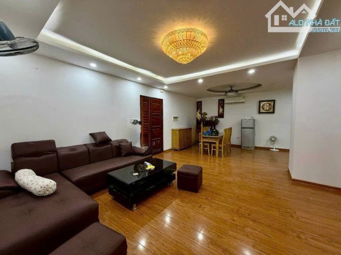 CHUNG CƯ 3 NGỦ – FULL NỘI THẤT – VIEW THOÁNG – TRUNG TÂM CẦU GIẤY – 110m² – GIÁ 7.5 TỶ - 4