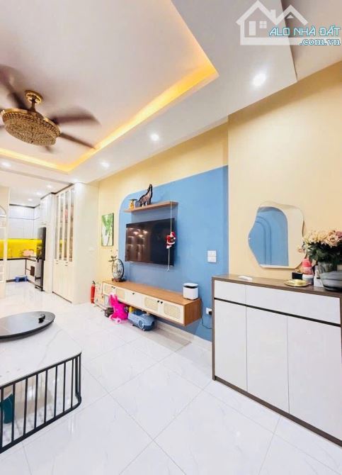 Bán Nhà Phường Liên Mạc, 6,25 tỷ, 46,9 m2 đẹp xuất sắc chỉ với, 5 Tầng - 4