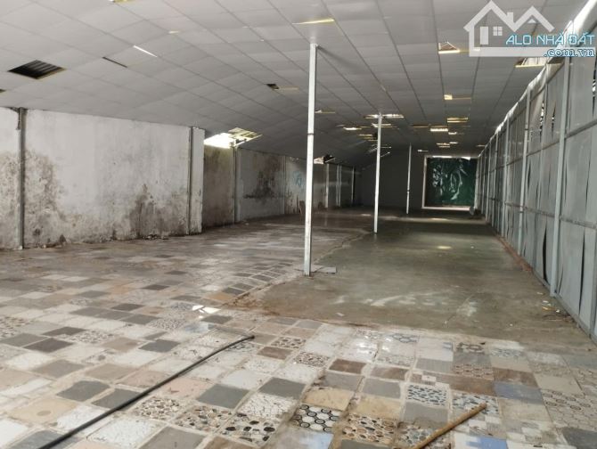Cho thuê kho KCN Phú Minh, Bắc Từ Liêm, HN. DT 350m, cao 5m có điện 3fa, xe công đỗ cửa. G - 4