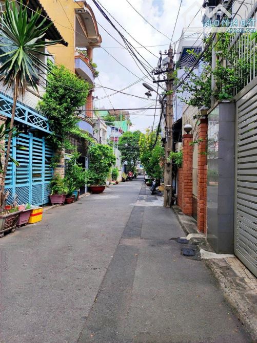 CẦN BÁN NHÀ HẺM XE HƠI DIỆN TÍCH LỚN NGANG 12m X 19m2(220m2) GIÁ 22TY BỚT LỌC - 4