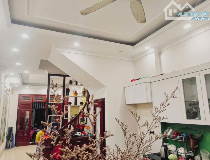 BÁN NHÀ 5 TẦNG NGUYỄN KHÁNH TOÀN 60m² 3.6M MẶT TIỀN 14 TỶ Ô TÔ TRÁNH VỊ TRÍ ĐẮC ĐỊA - 4