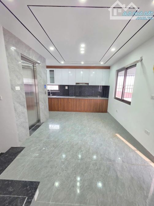 Nhà Long Biên Gần Cầu Chương Dương, Gần Tái Định Cư 40m2 Ô TÔ Thang Máy – 8.x tỷ - 4
