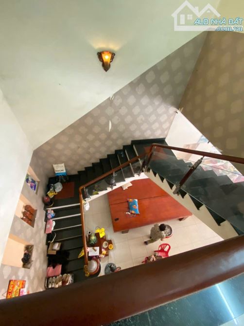 Bán nhà 1 trệt 1 lầu MT đường GS17 p.Dĩ An Tp.Dĩ An  DT: 200,4m2, thổ cư: 100% (10x20m) - 4