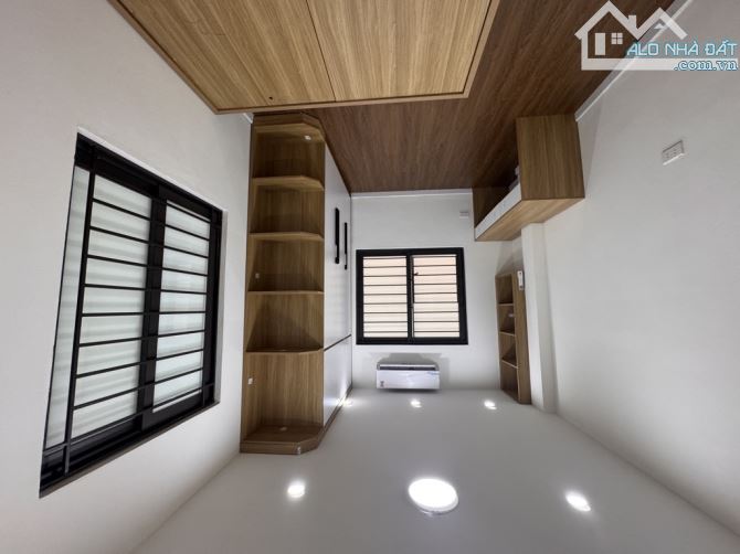 NHÀ ĐẸP TÂY SƠN –GẦN NGÃ TƯ SỞ - VỊ TRÍ VÀNG – 4 TẦNG - Ở LUÔN -  NHỈNH 4 Tỷ - 4