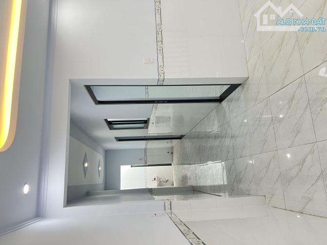 Bán nhà sổ riêng 5x32m, sau trường đại học, kp5, p.Trảng Dài. 2,5 tỷ đường thông 5m - 4