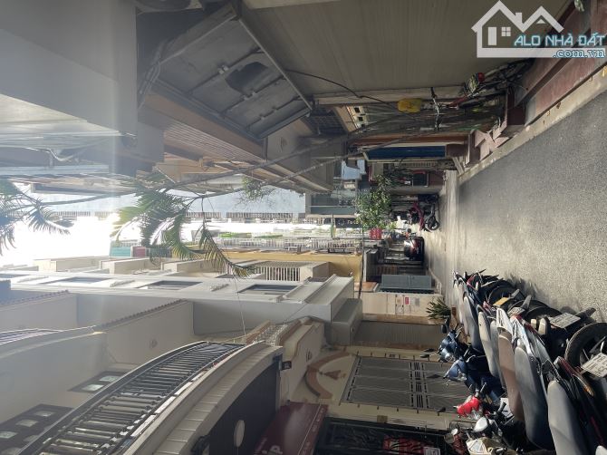 BÁN GẤP PHÂN LÔ CẦU GIẤY - OTO, THANG MÁY, 3 BƯỚC RA PHỐ - 45m2, NHỈNH 17 TỶ - 4