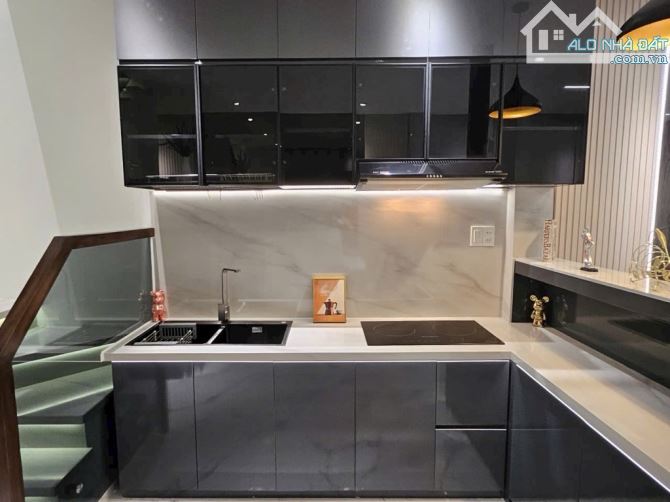 🏡Bán gấp căn Phạm Văn Bạch - 52m2 - 2 Tầng - 4pn - hẻm 3m thoáng - An ninh - Chỉ 5.250 tỷ - 4