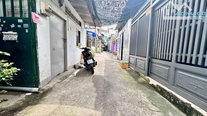 Đông Hưng Thuận(Q.12) bán nhà 5,5X13 gần đường Phan Văn Hớn giá 4,5tỷ. - 4